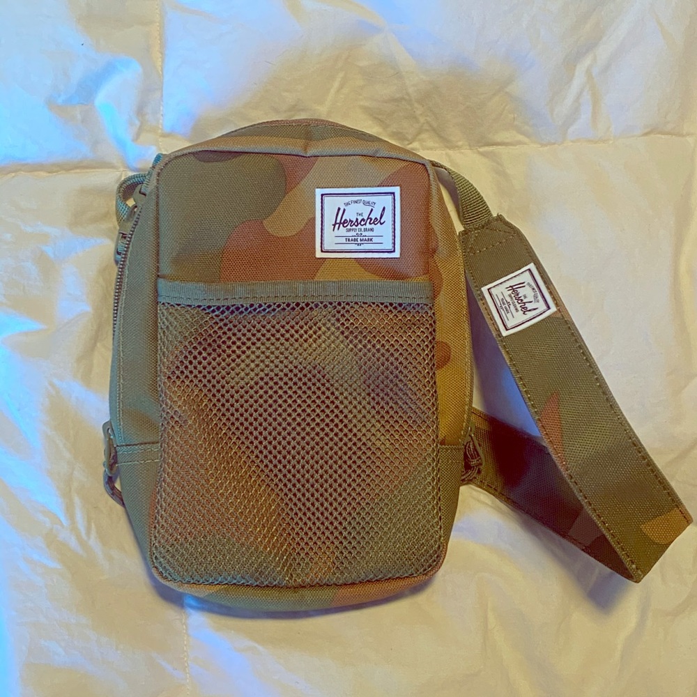 Herschel Cross Body Bag